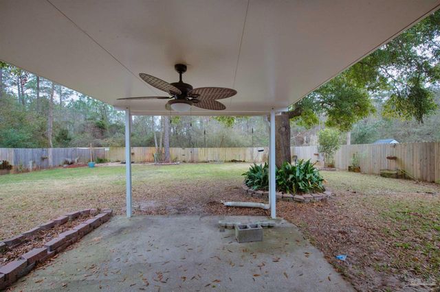9033 Bluebay Ln, Pensacola, FL 32506