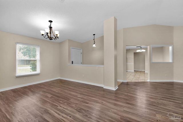 9033 Bluebay Ln, Pensacola, FL 32506