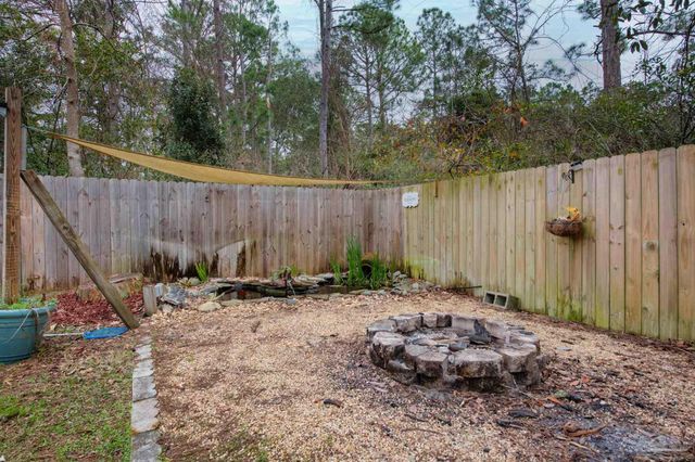 9033 Bluebay Ln, Pensacola, FL 32506