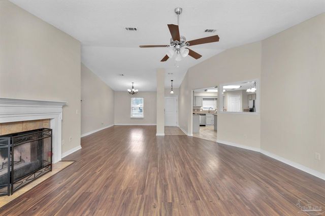 9033 Bluebay Ln, Pensacola, FL 32506