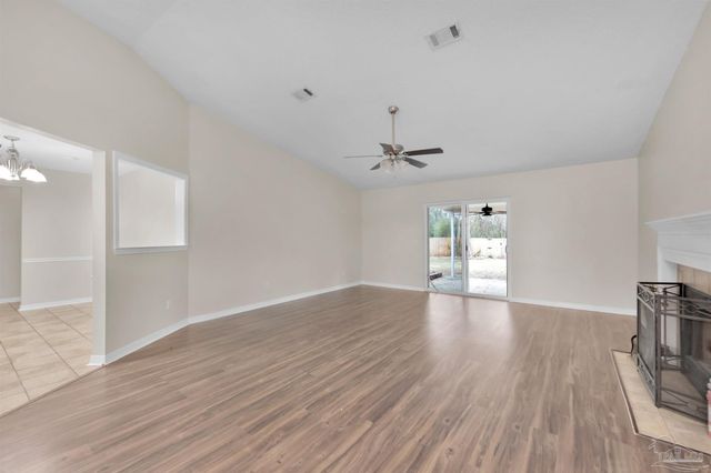 9033 Bluebay Ln, Pensacola, FL 32506