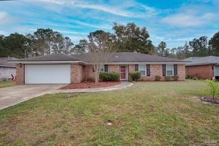 9033 Bluebay Ln, Pensacola, FL 32506