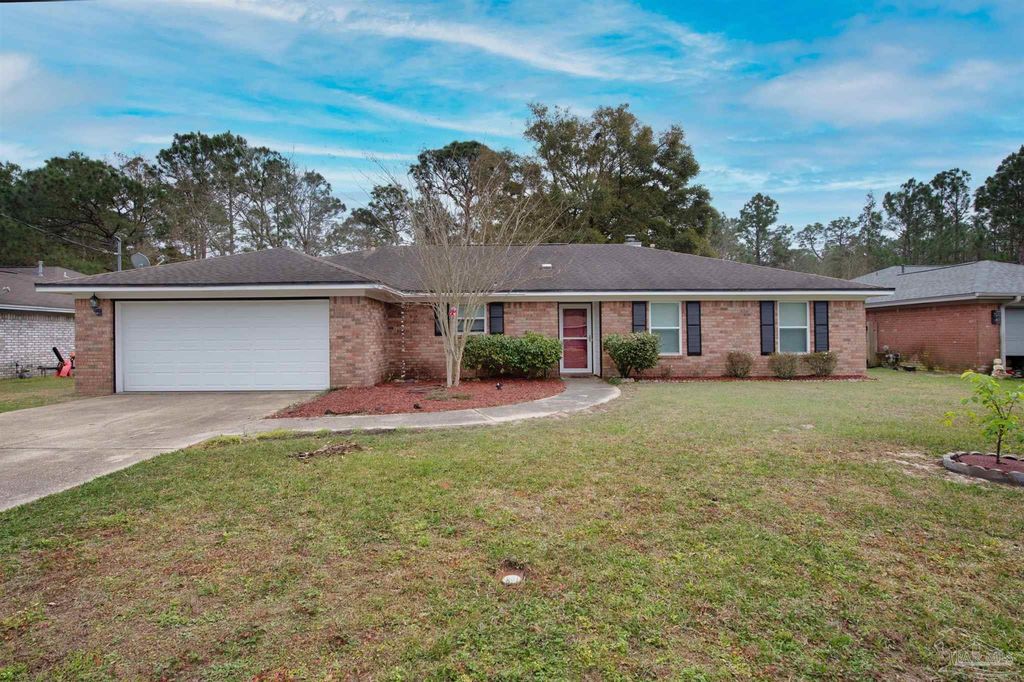 9033 Bluebay Ln, Pensacola, FL 32506