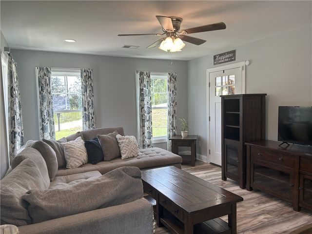 213 Deer Creek Trail, Walhalla, SC 29691