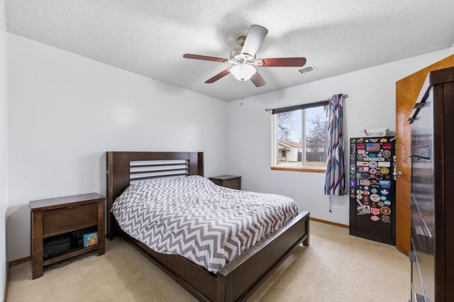 5001 W Newell Ave, Wichita, KS 67212