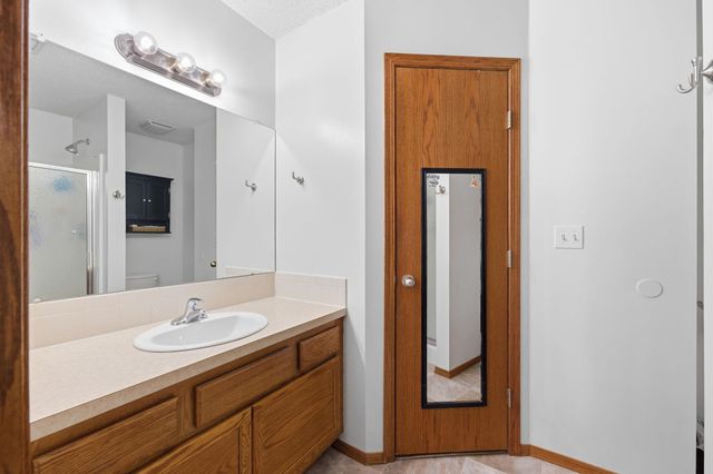 5001 W Newell Ave, Wichita, KS 67212