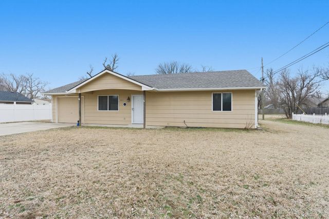5001 W Newell Ave, Wichita, KS 67212