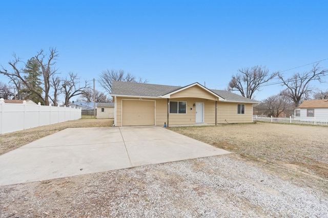 5001 W Newell Ave, Wichita, KS 67212