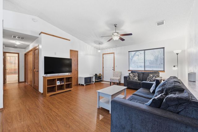 5001 W Newell Ave, Wichita, KS 67212