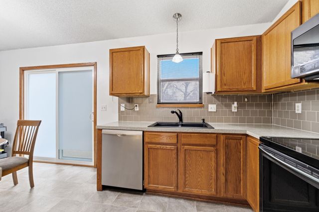 5001 W Newell Ave, Wichita, KS 67212