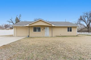 5001 W Newell Ave, Wichita, KS 67212