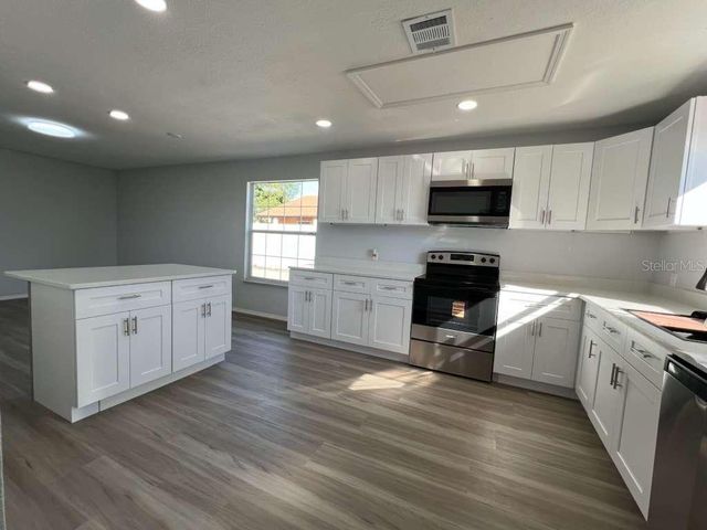 1731 AVENUE C NE, Winter Haven, FL 33881