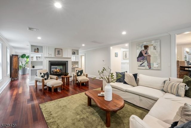 241 Grove Street, Ramsey Boro, NJ 07446