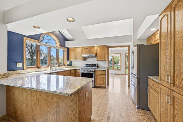 215 Kirkham COURT, Brookfield, WI 53045