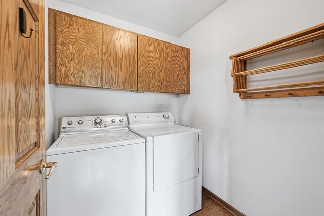 215 Kirkham COURT, Brookfield, WI 53045