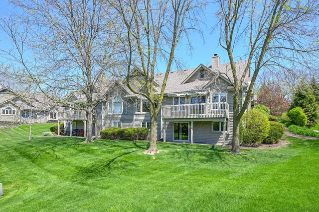 215 Kirkham COURT, Brookfield, WI 53045