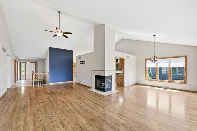 215 Kirkham COURT, Brookfield, WI 53045