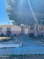 38650 Yucca Tree, Palmdale, CA 93551