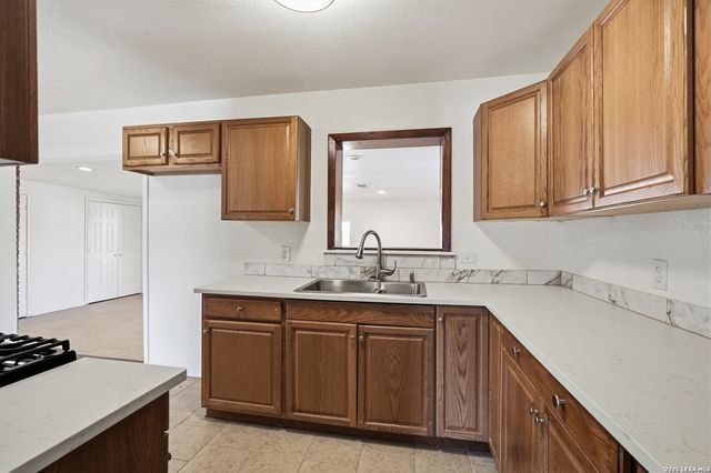 147 Marlena Dr, San Antonio, TX 78213