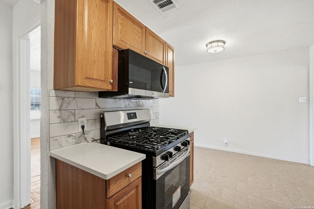 147 Marlena Dr, San Antonio, TX 78213