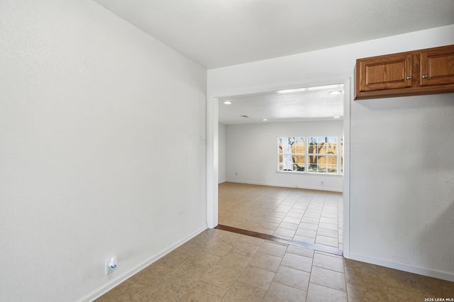 147 Marlena Dr, San Antonio, TX 78213