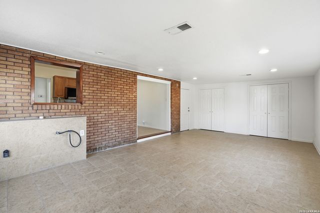 147 Marlena Dr, San Antonio, TX 78213