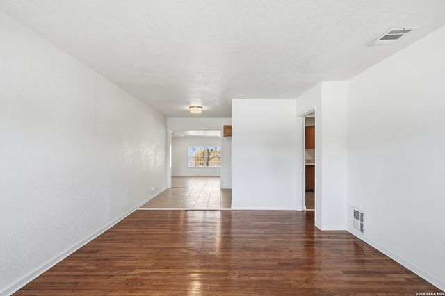 147 Marlena Dr, San Antonio, TX 78213