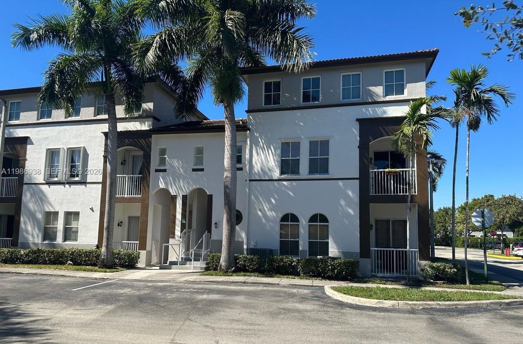 4331 SW 160th Avenue 218, Miramar, FL 33027