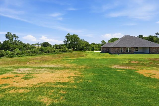 11179 Black Lion Court, Blanchard, OK 73010