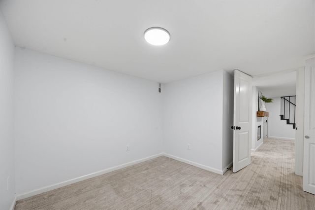 617 N Bluff, Wichita, KS 67208