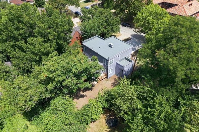 617 N Bluff, Wichita, KS 67208