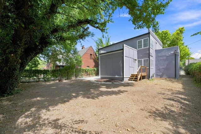 617 N Bluff, Wichita, KS 67208