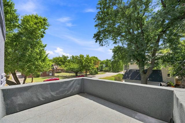 617 N Bluff, Wichita, KS 67208