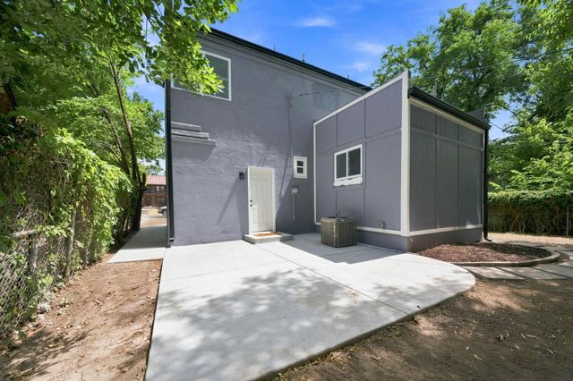 617 N Bluff, Wichita, KS 67208
