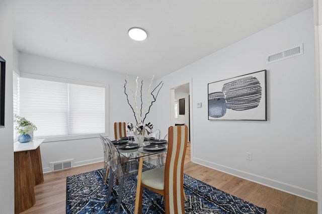 617 N Bluff, Wichita, KS 67208