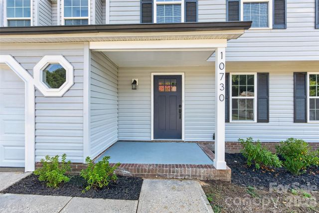 10730 Downpatrick Place, Charlotte, NC 28262