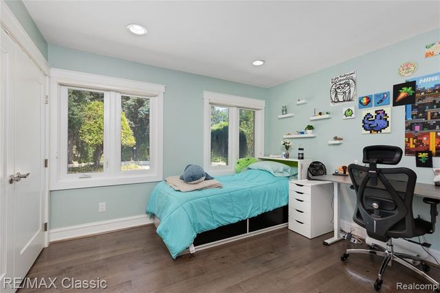 6600 Valley Spring Road, Bloomfield Hills, MI 48301