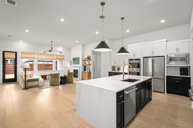 17461 Bayflower, Conroe, TX 77385