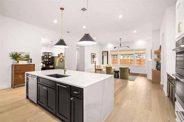 17461 Bayflower, Conroe, TX 77385