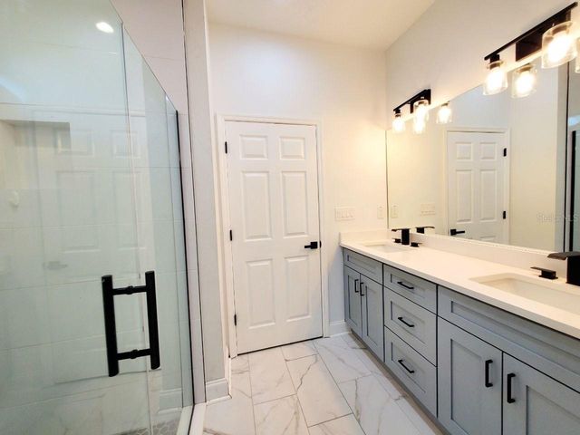 2616 E CAYUGA STREET, Tampa, FL 33610