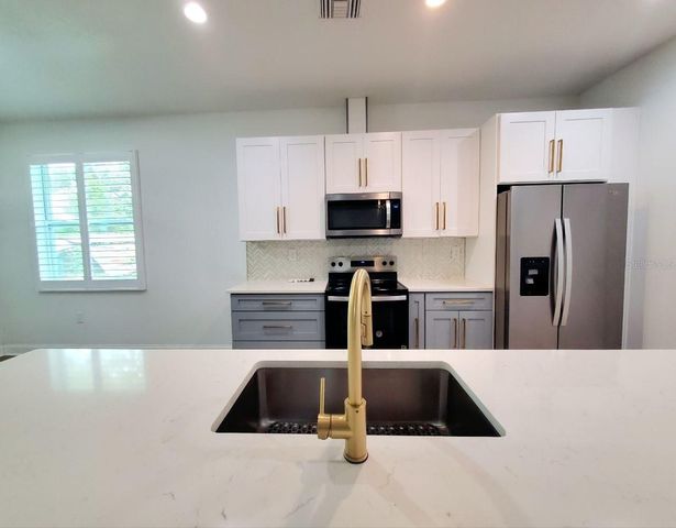 2616 E CAYUGA STREET, Tampa, FL 33610