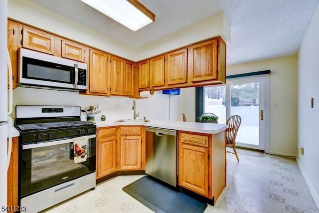 2403 WINDER DR, Bridgewater Twp., NJ 08807