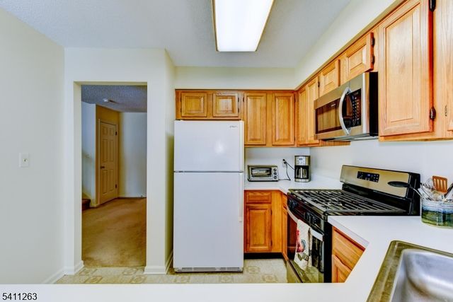 2403 WINDER DR, Bridgewater Twp., NJ 08807