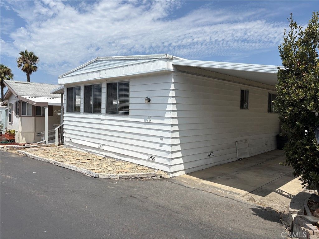 718 Sycamore Avenue 15, Vista, CA 92083 — exterior