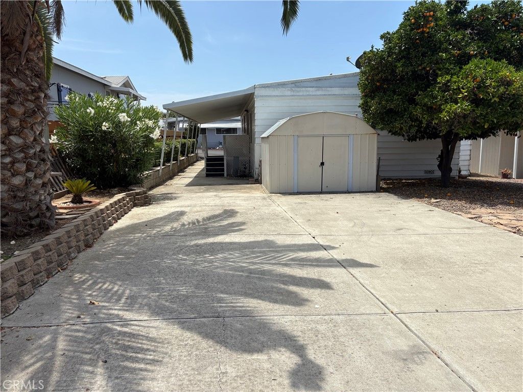 718 Sycamore Avenue 15, Vista, CA 92083 — photo 5
