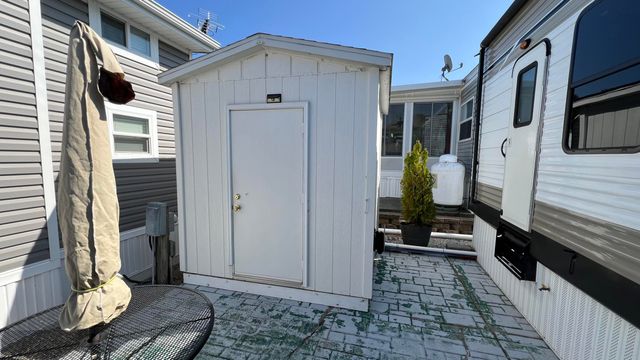 875 E Wells Street 20, South Haven City, MI 49090