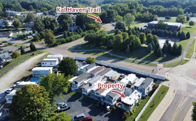 875 E Wells Street 20, South Haven City, MI 49090