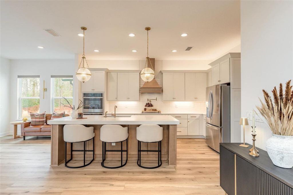 Image 7 of property listing at 6402 LIMMERICK LANE, Port Orange, FL 32128