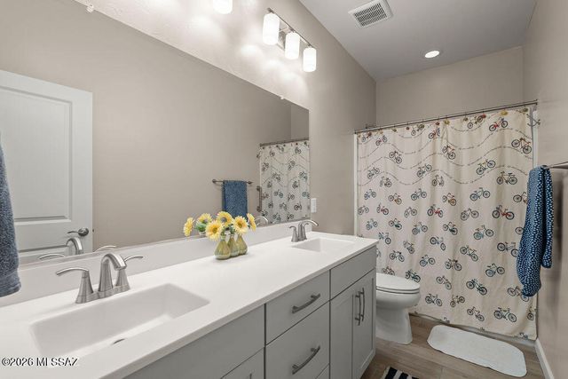 555 N Pecan Canyon Lane, Sahuarita, AZ 85629