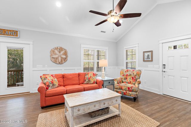 105 NW 29th Street, Oak Island, NC 28465